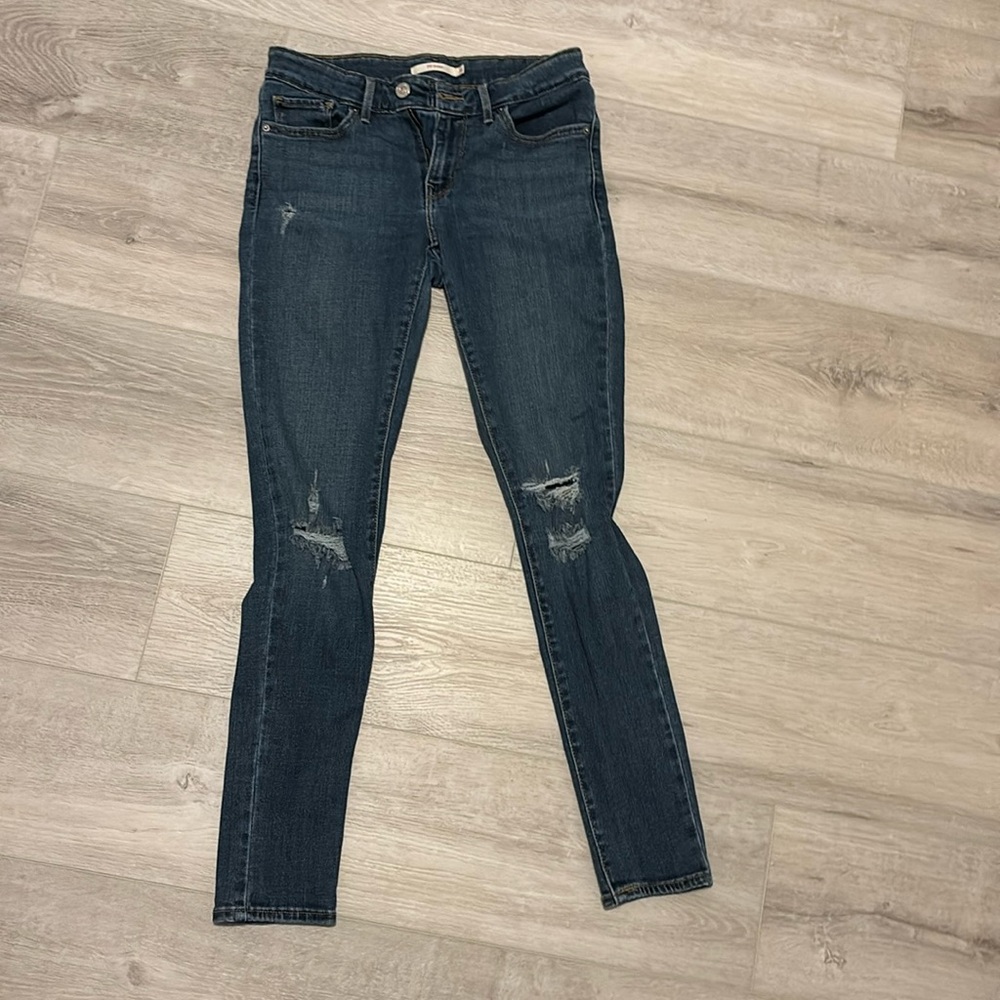 Levi jeans size 26